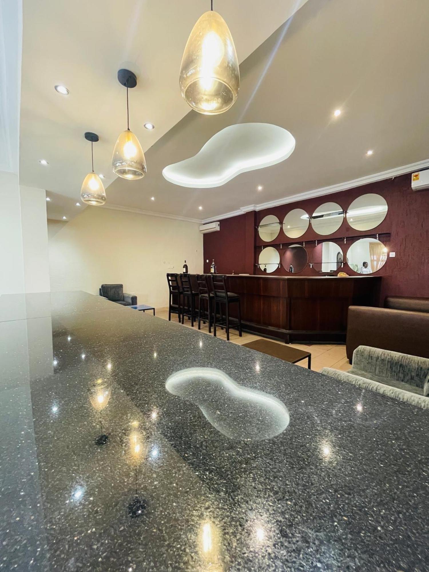 Niagara Hotel Акра Екстериор снимка